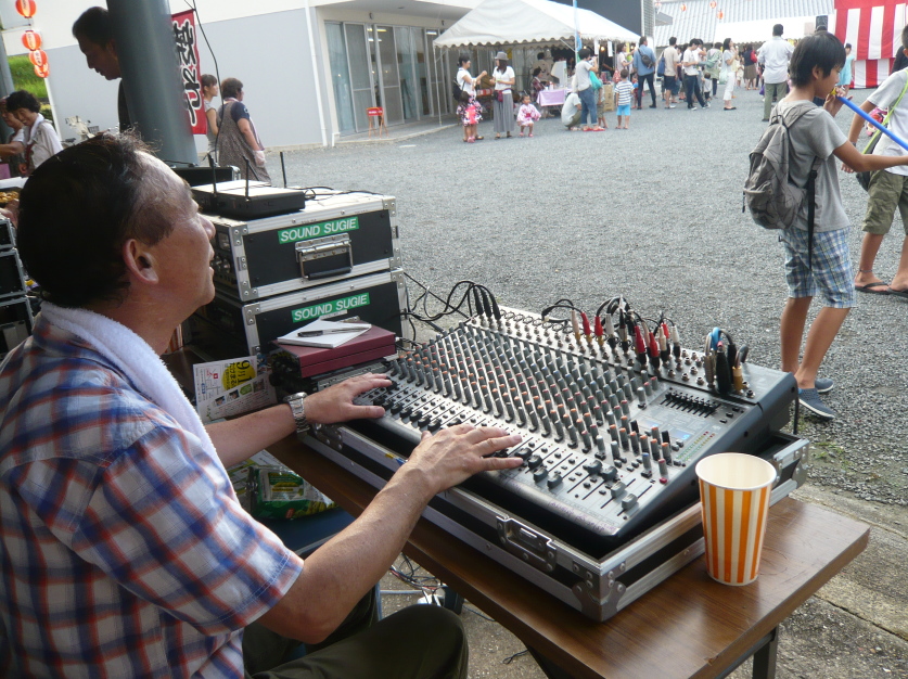 生駒のイベント音響・PAは杉江電機にご相談ください。